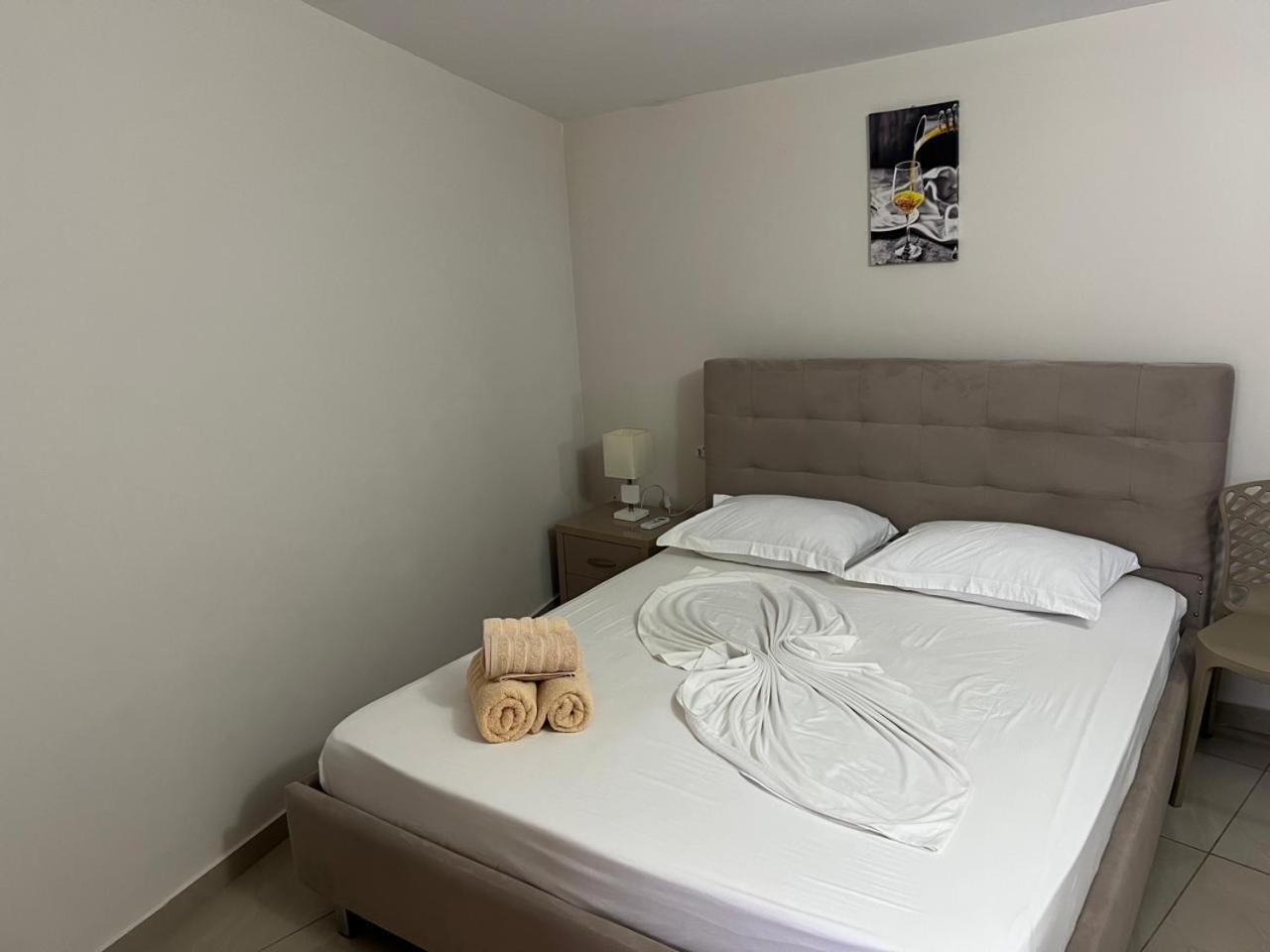 Gjicali Apartment *